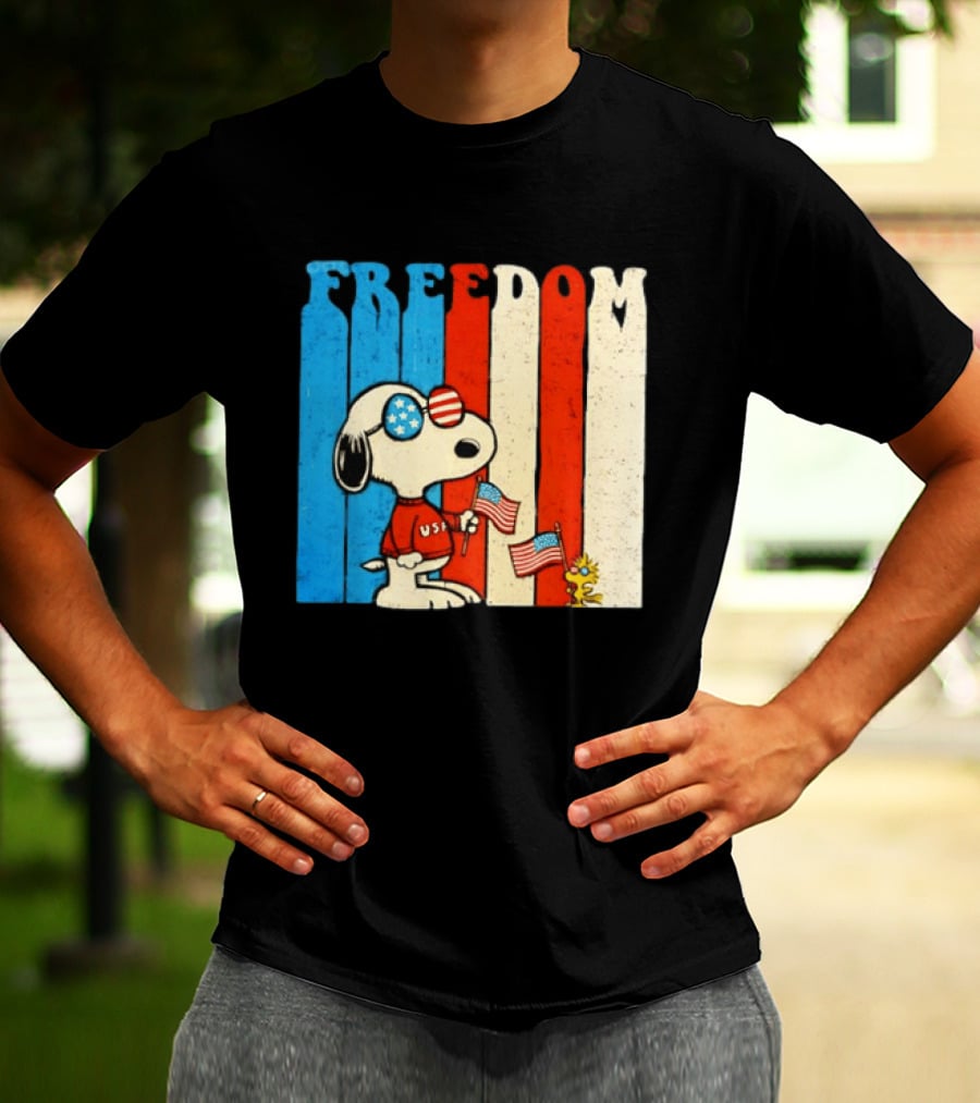 Freedom Snoopy Woodstock Peanuts USA 250th Anniversary Patriotic Celebration T-Shirt
