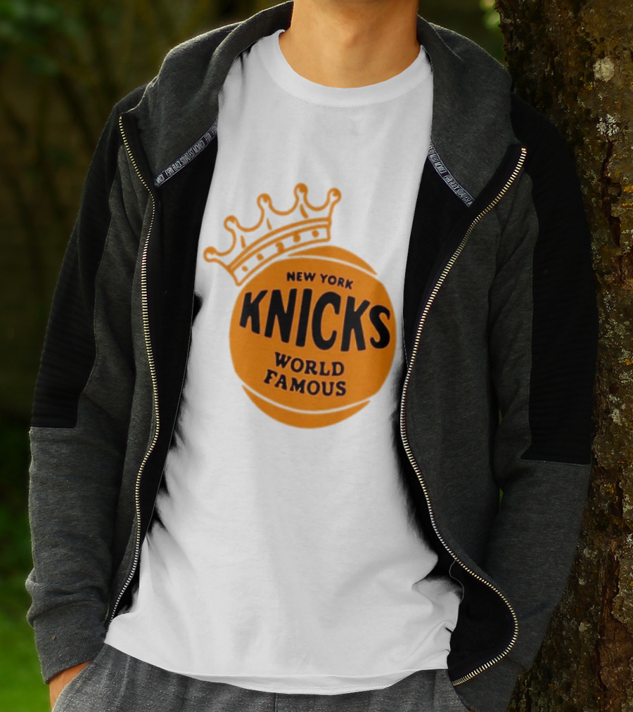 New York Knicks NBA Basketball World Famous Crown T-Shirt