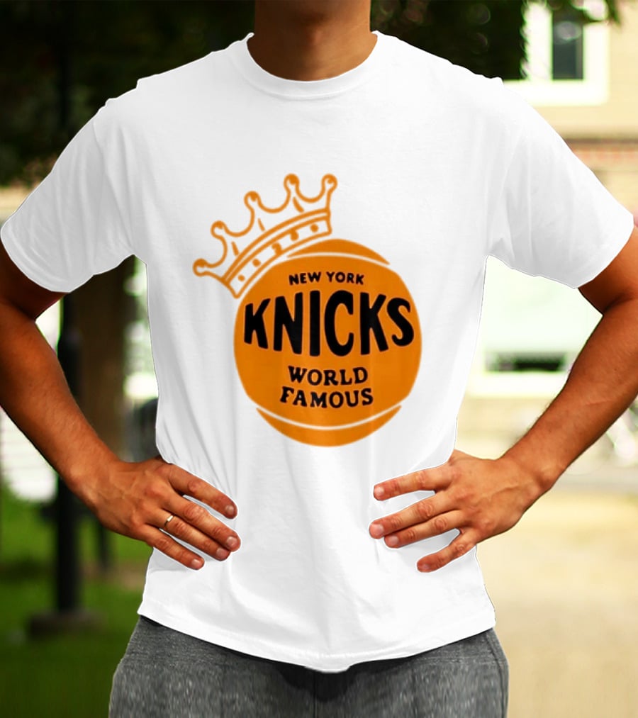 New York Knicks NBA Basketball World Famous Crown T-Shirt