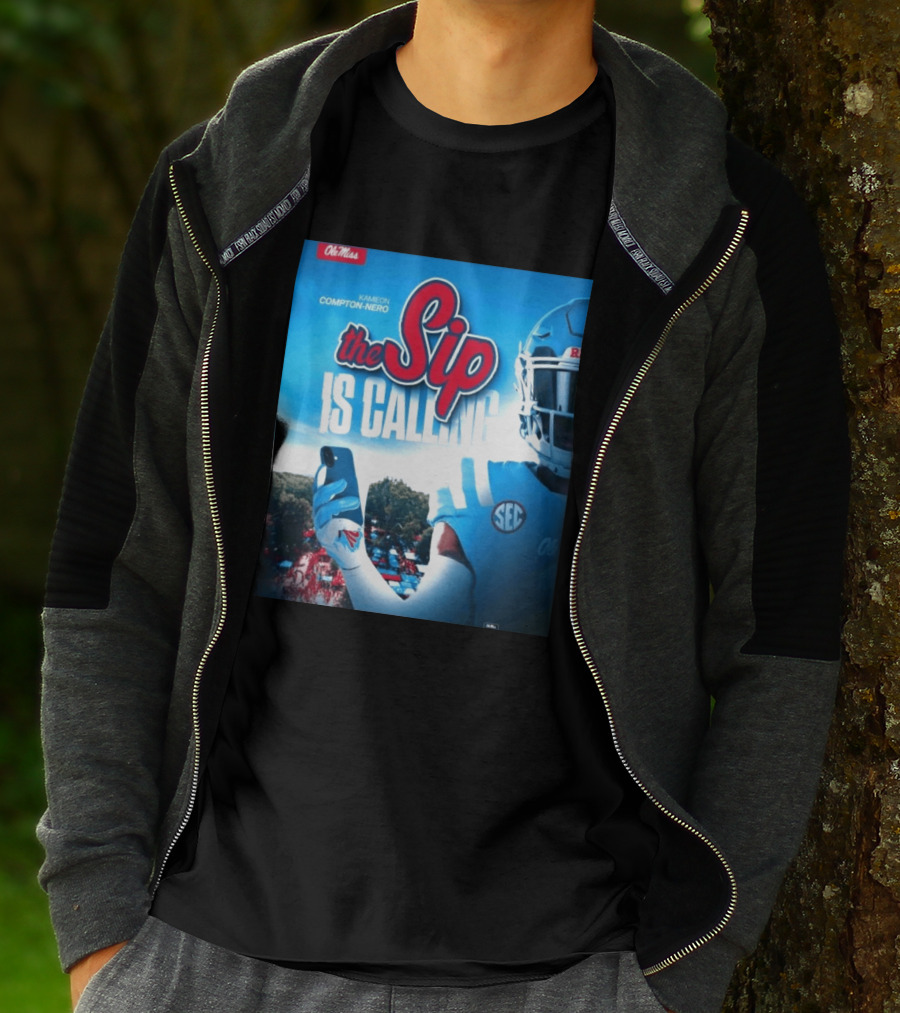 Ole Miss Rebels The Sip Is Calling Kamieon Compton Nero T-Shirt