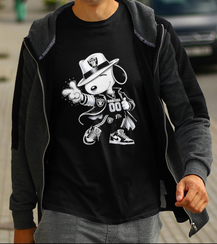 Snoopy X Las Vegas Raiders 00 Football Character With Team Symbol In White T-Shirt