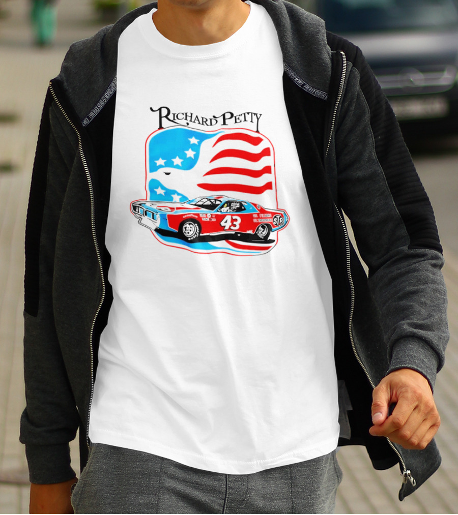 Richard Petty NASCAR Racing Car 43 STP American Flag T-Shirt