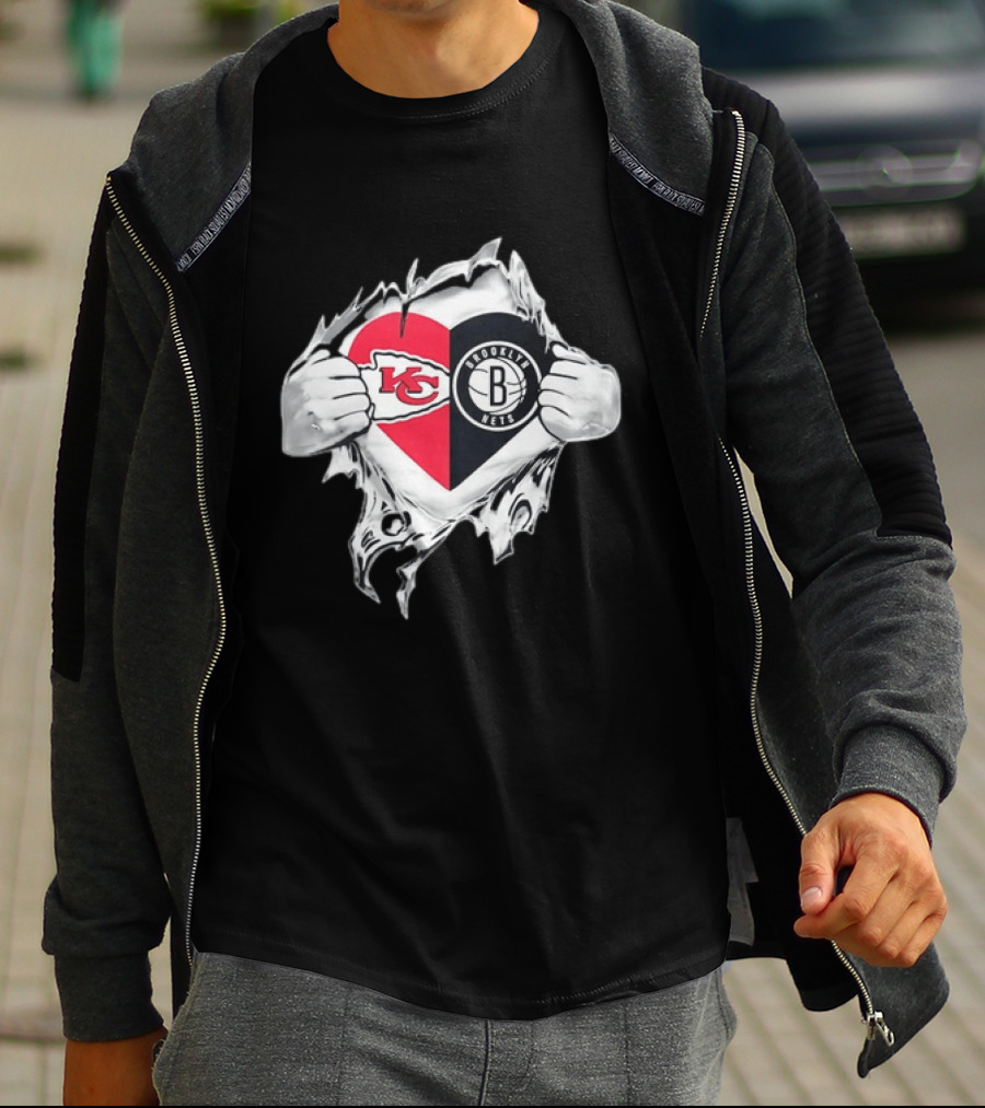 Kansas City Chiefs Brooklyn Nets Torn Heart Fan T-Shirt