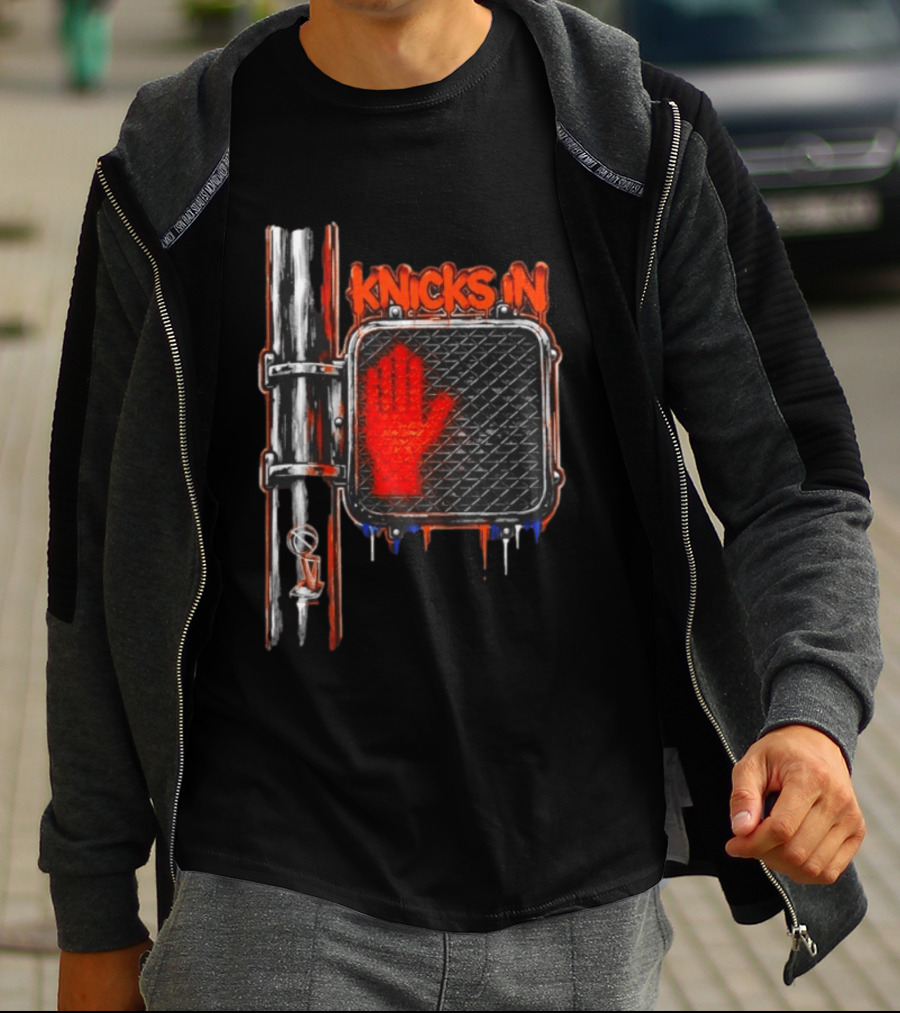 Knicks In 4 Hand Sign Traffic Light NBA T-Shirt