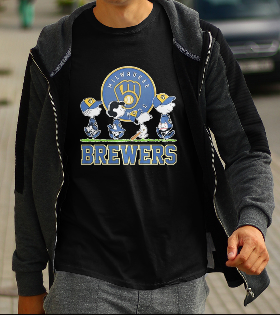 Milwaukee Brewers Peanuts Characters Baseball Team Collaboration T-Shirt