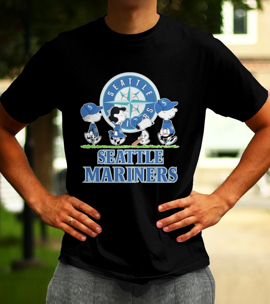 Peanuts Gang Snoopy Baseball Seattle Mariners Yankees Fans T-Shirt