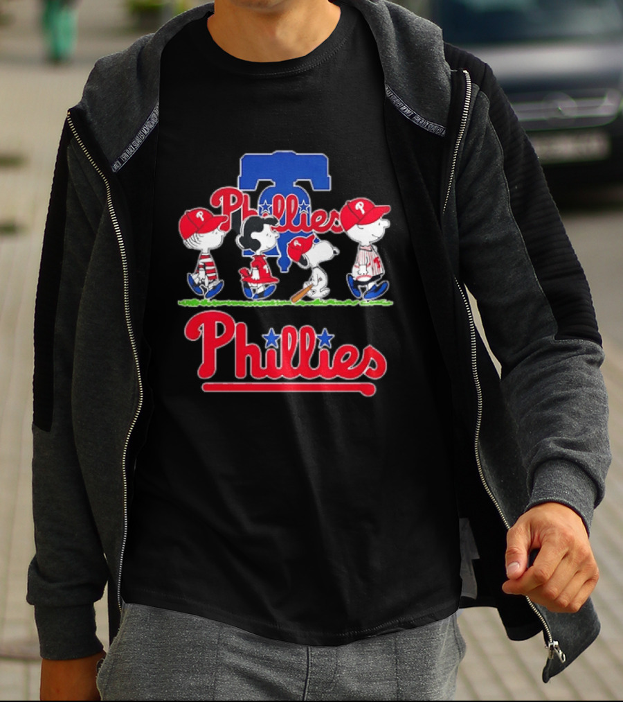 Peanuts Gang Philadelphia Phillies Walking T-Shirt
