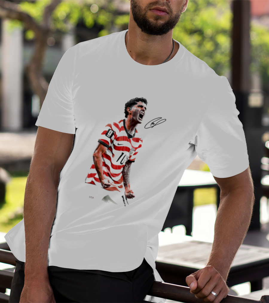 USA 10 Christian Pulisic Soccer Star Jersey Signature T-Shirt