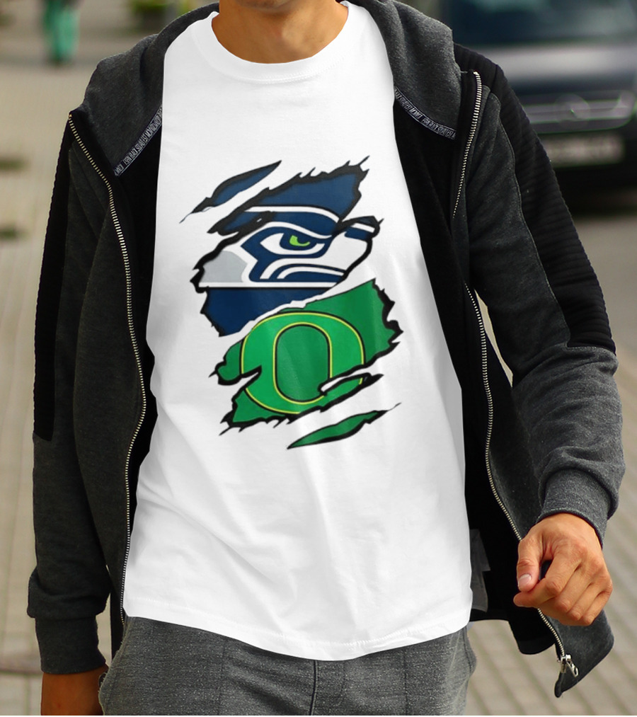 Seattle Seahawks Oregon Ducks Ripped Skin Effect NFL College Team Spirit T-Shirt