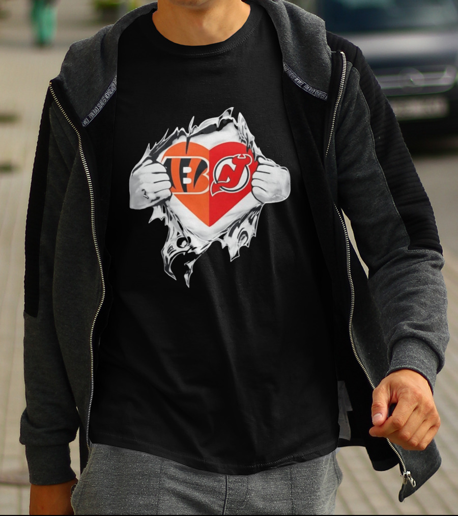 Bengals Devils Tattered Heart Shape Fan T-Shirt
