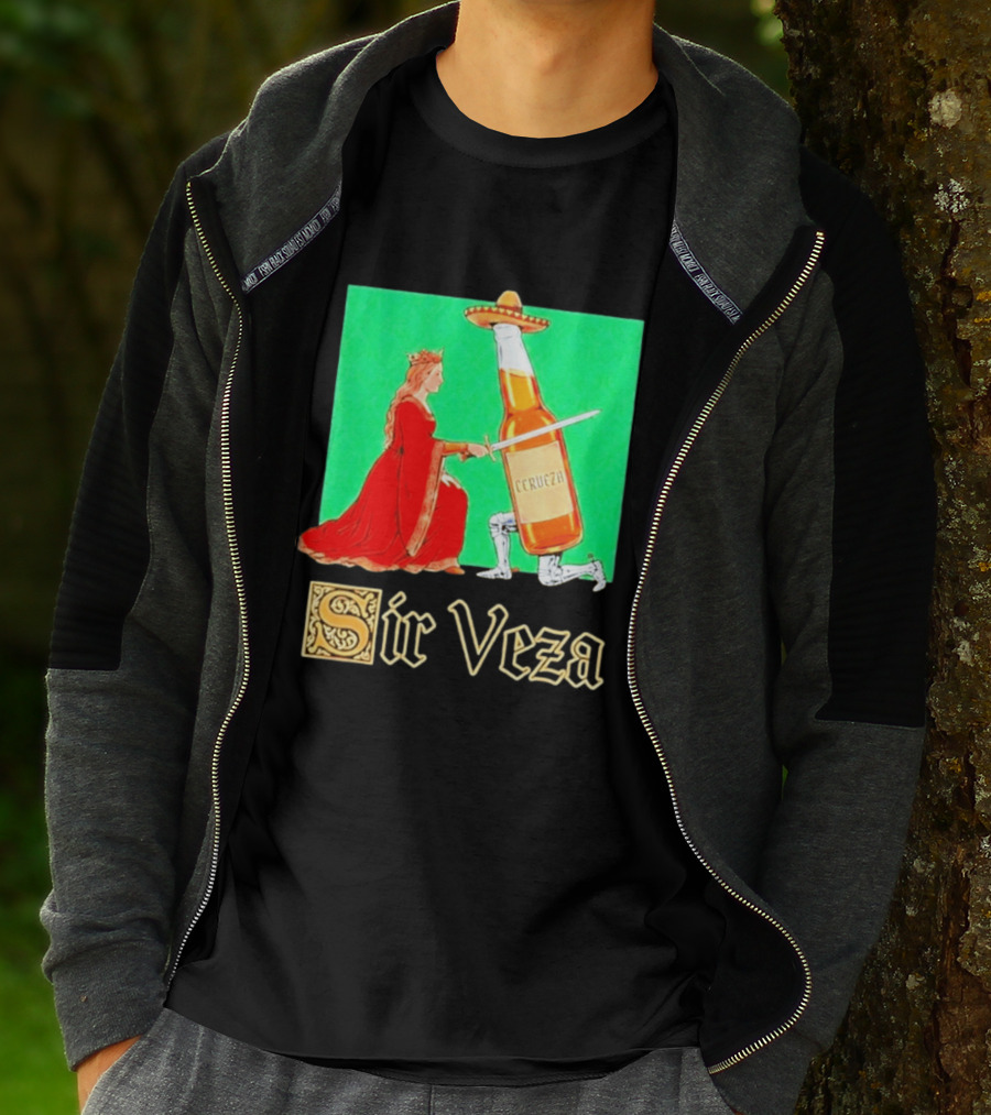 Sir Veza Cerveza Beer Bottle Knighted By Queen Sombrero T-Shirt