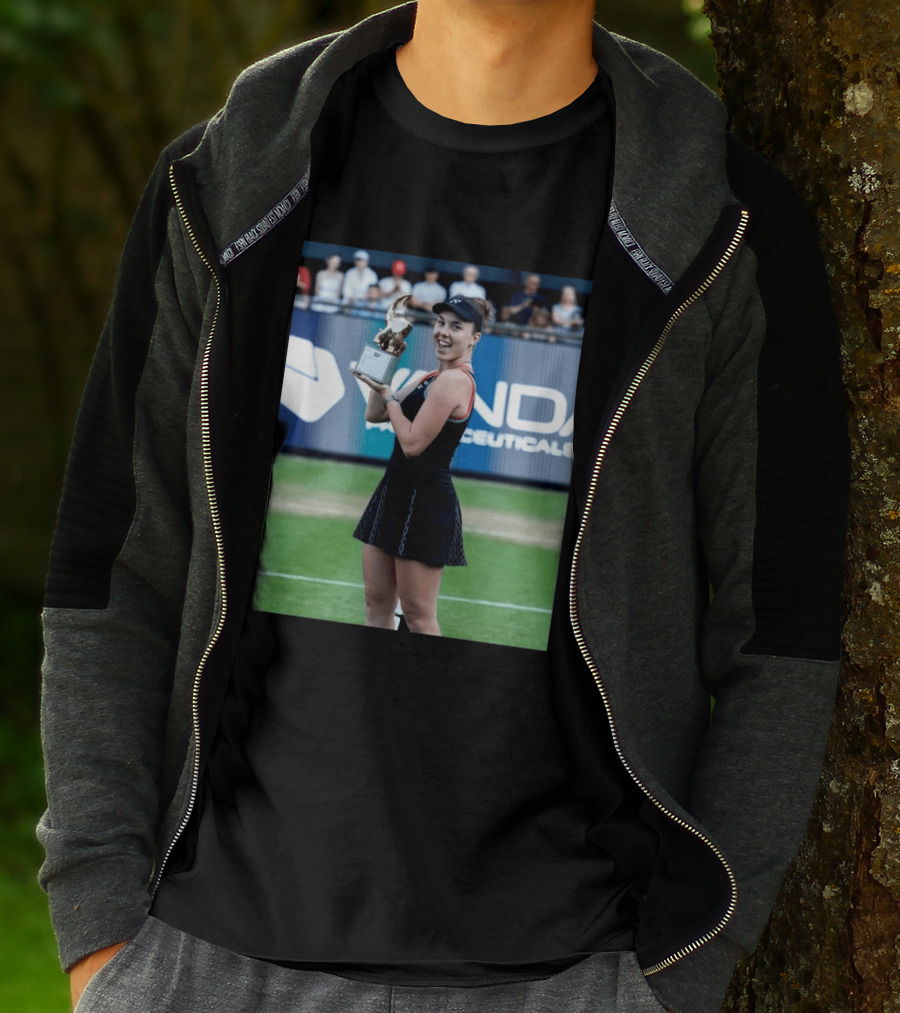 Linda Wins Tennis Title Holding Trophy On Grass Court T-Shirt