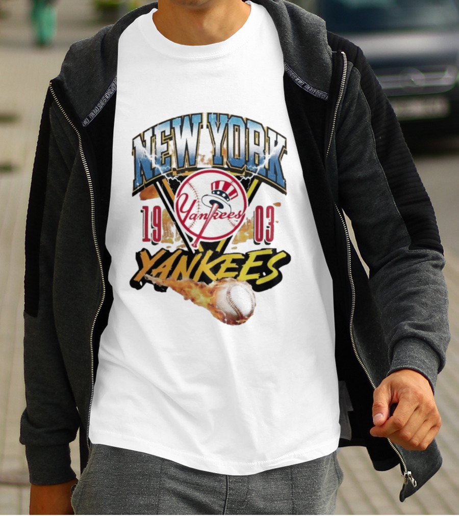 New York Yankees 1903 Fireball Baseball Yankees T-Shirt