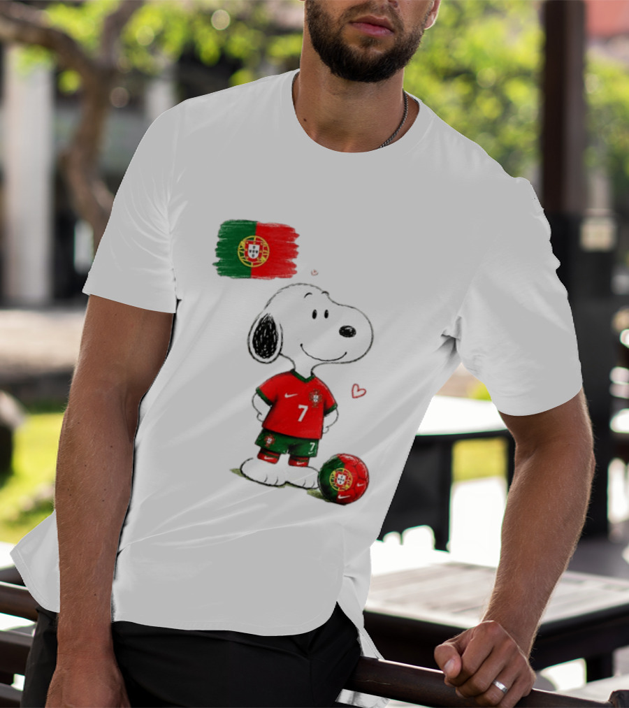 Cristiano Ronaldo Snoopy Portugal Football Number 7 Nike T-Shirt