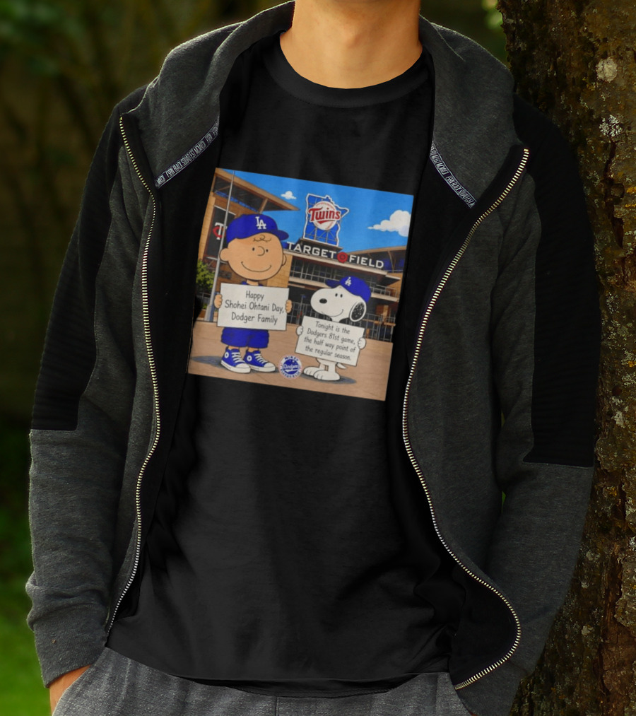 Snoopy And Charlie Brown Happy Shohei Ohtani Day Dodgers Twins Target Field T-Shirt