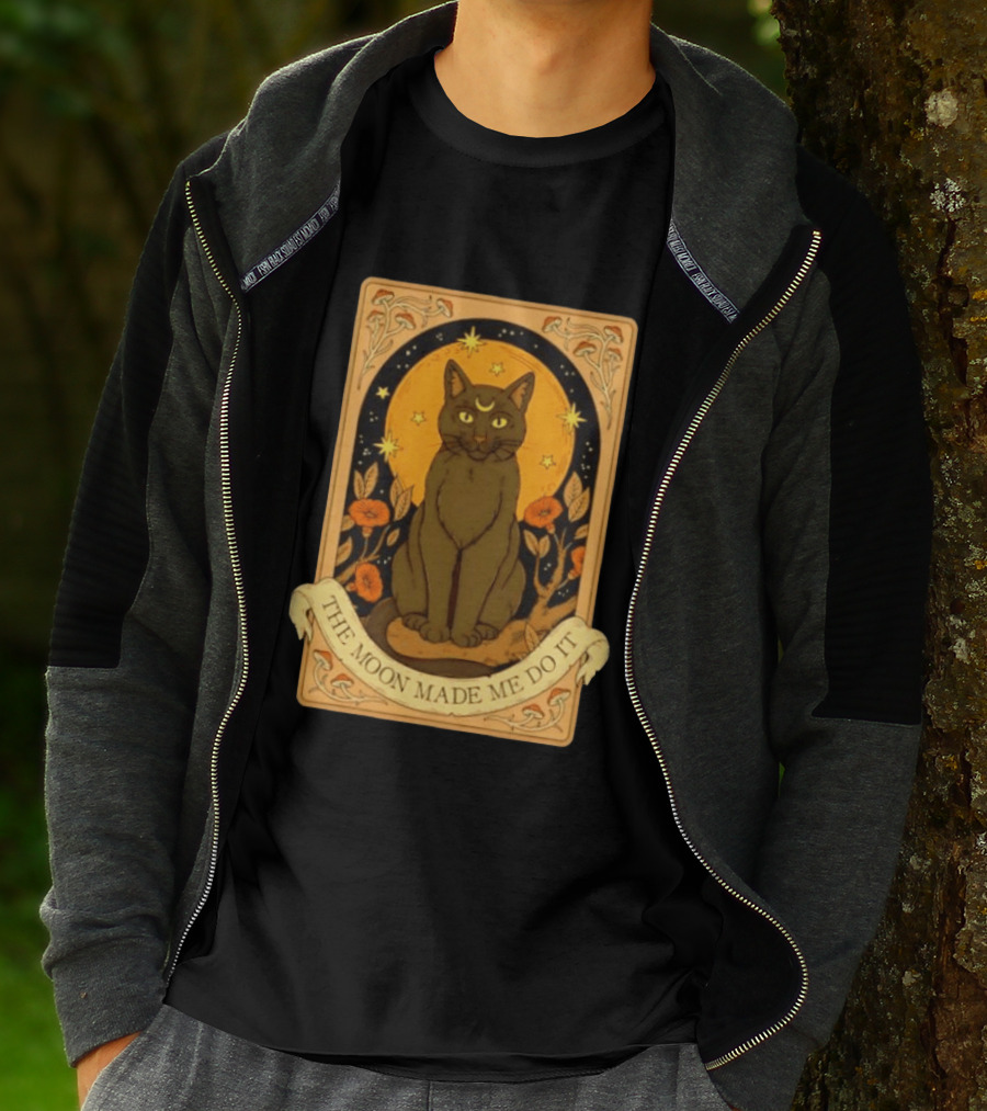 Black Cat Crescent Moon Celestial Nature Witchy The Moon Made Me Do It T-Shirt
