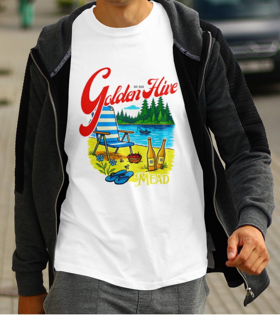 Golden Hive Mead Est 2023 Lakefront Bliss Vintage Escape T-Shirt