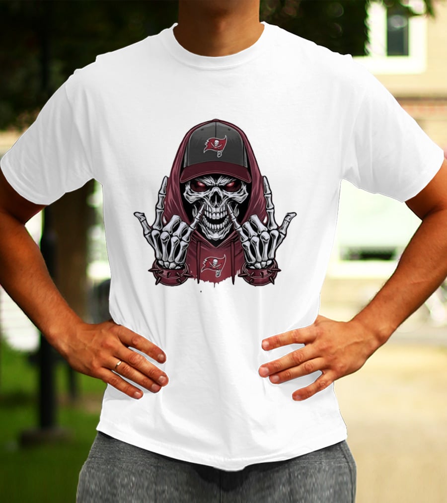 Buccaneers Skeleton Rock On Pirate T-Shirt