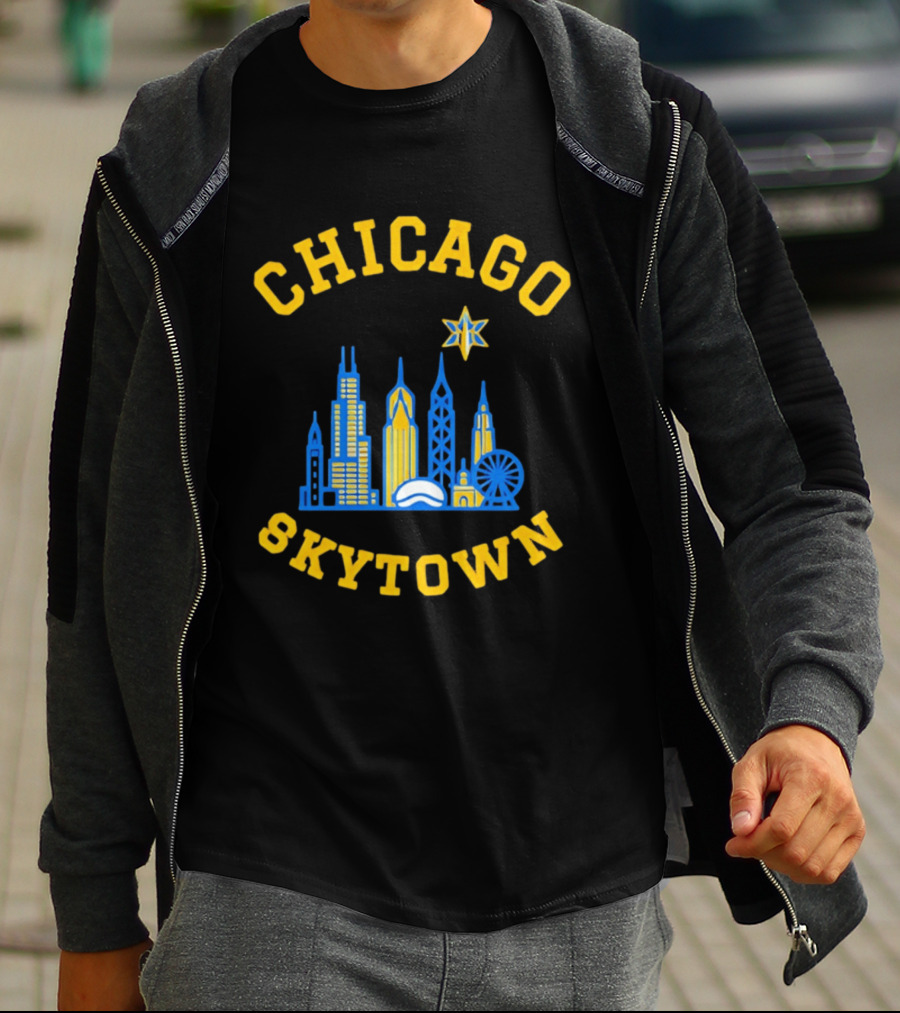 Chicago Skytown Skyline WNBA Basketball Starry Cityscape T-Shirt