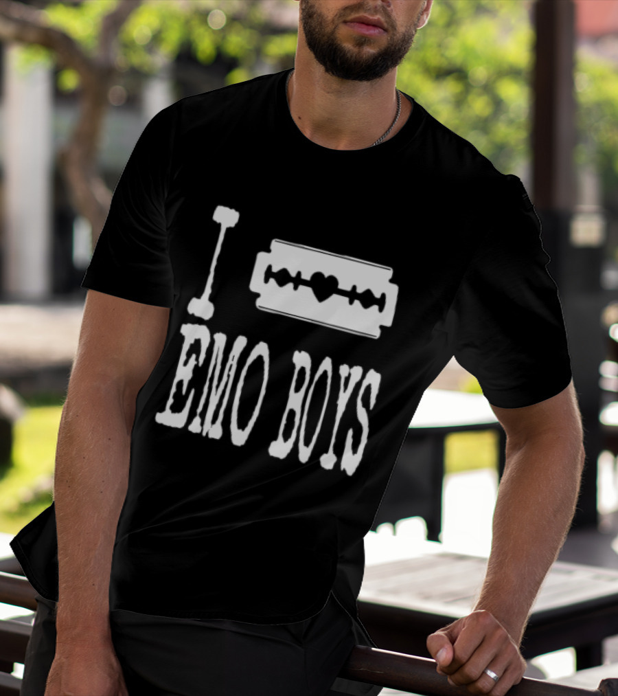 I Emo Boys Heart Razor Blade T-Shirt
