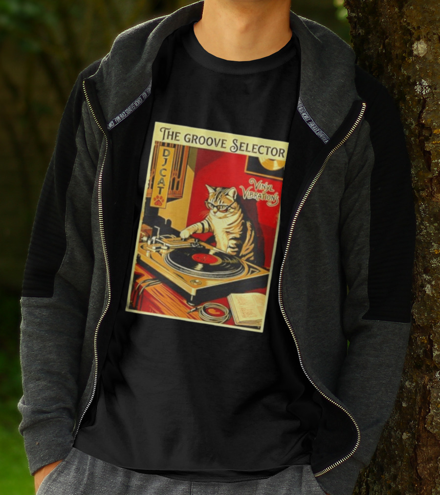 The Groove Selector DJ Cat Vinyl Vibrations Turntable Music Lover T-Shirt