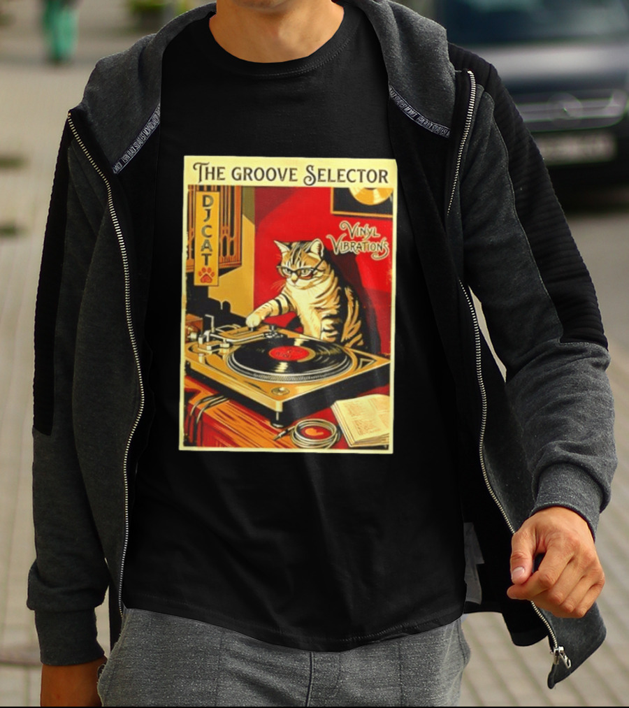 The Groove Selector DJ Cat Vinyl Vibrations Turntable Music Lover T-Shirt