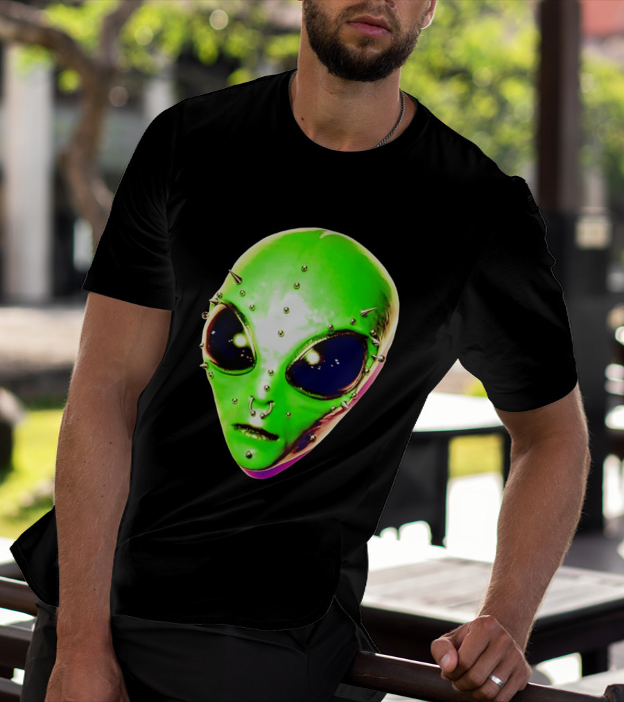 Believe Alien Pierced Face Extraterrestrial Iconic Green Martian Head T-Shirt