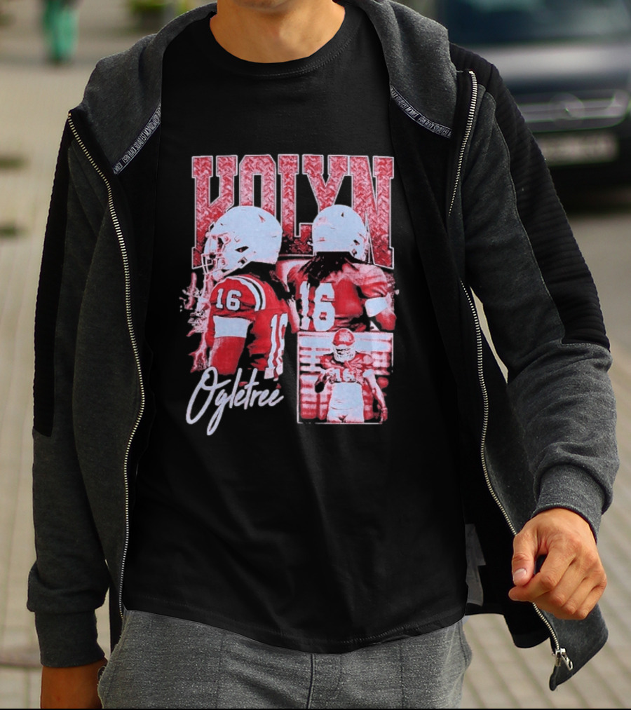 Kolyn Ogletree Number 16 Football Action Georgia Bulldogs T-Shirt
