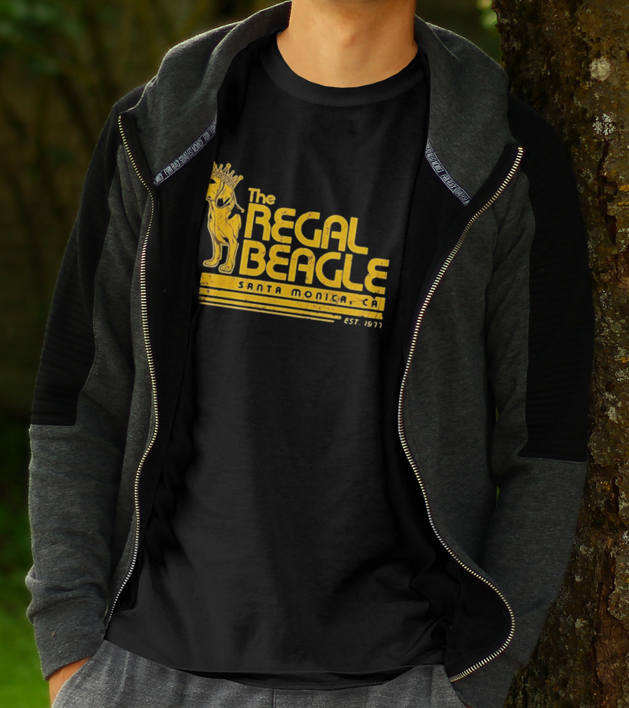 The Regal Beagle Santa Monica CA Est 1977 Crowned Dog T-Shirt