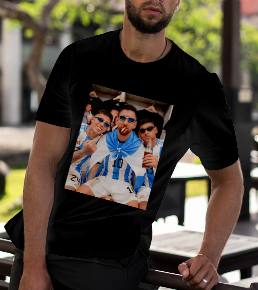 Argentina National Team Lionel Messi Enzo Fernandez Cristian Romero Celebration T-Shirt