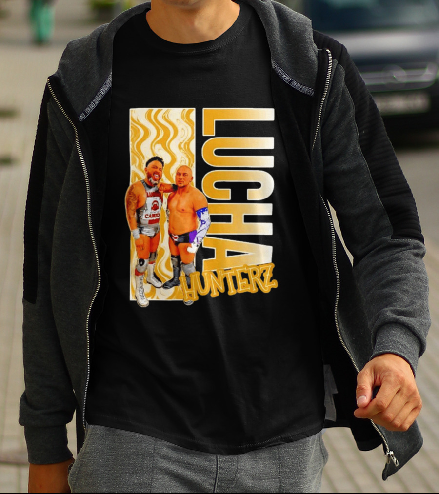 Lucha Hunterz Wrestlers Duo With Llamas And Gold Accents T-Shirt