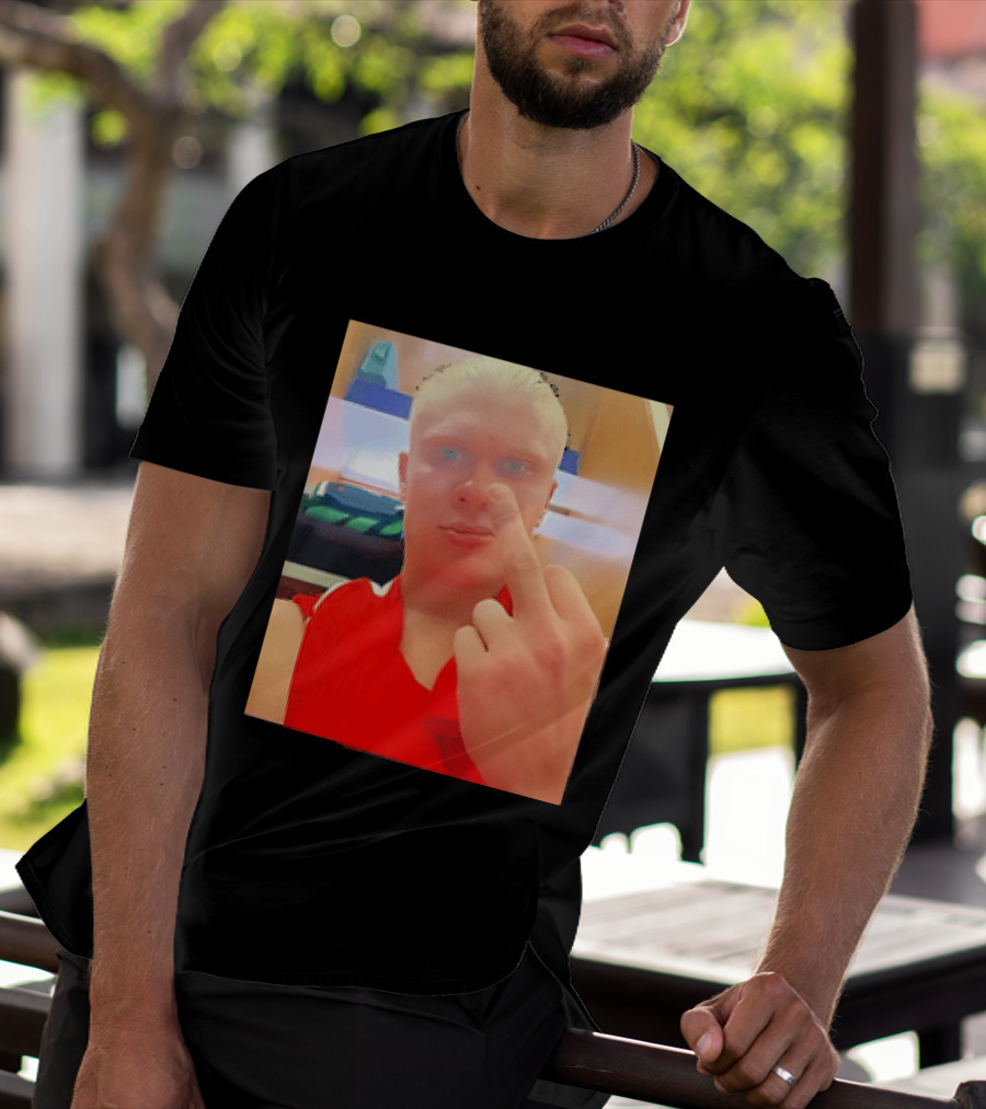 Norway Erling Haaland Middle Finger Selfie T-Shirt