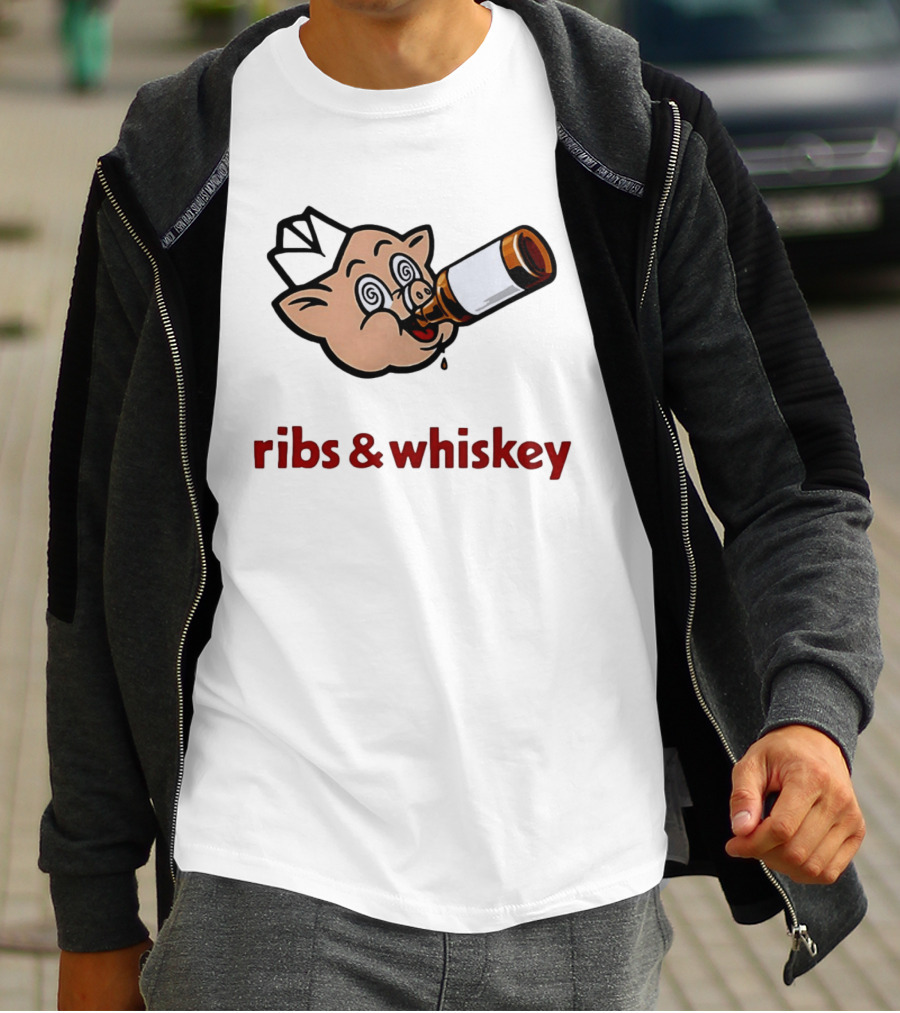 Ribs And Whiskey Pig Drinking Bottle Fun T-Shirt