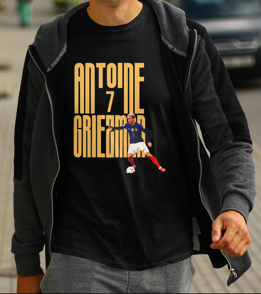 Antoine Griezmann 7 France Football Dribbling T-Shirt