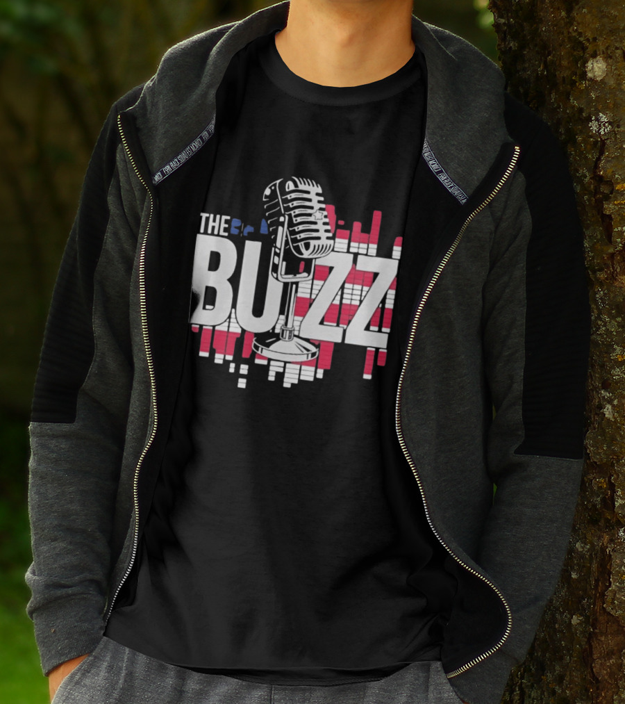 Podcast The Buzz Microphone T-Shirt
