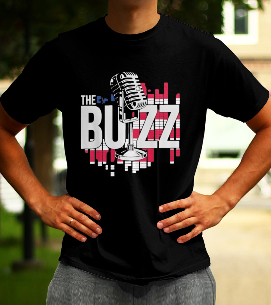 Podcast The Buzz Microphone T-Shirt