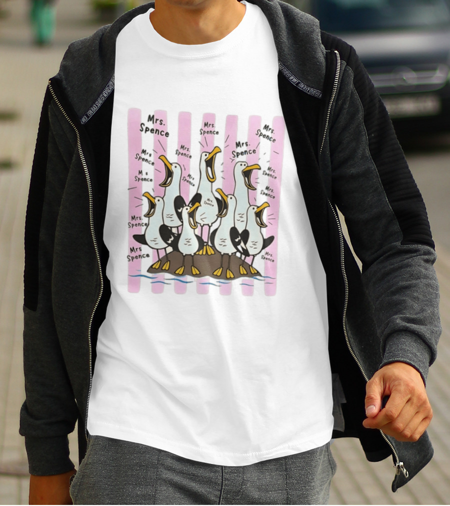 Mrs Spence Screaming Seagulls T-Shirt