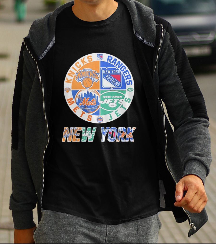 New York Knicks Rangers Mets Jets Fan Logos NY Sports Team Circle T-Shirt