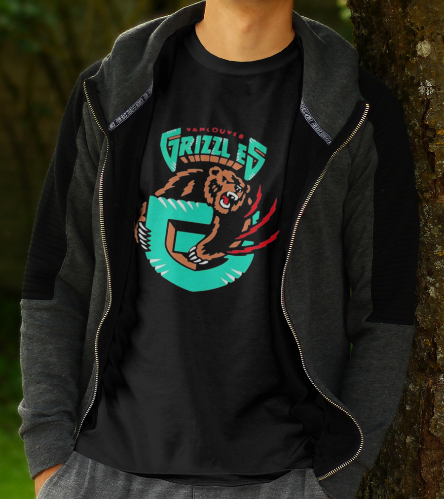 Vancouver Grizzlies Bear Claw Retro Sports Emblem Men's T-Shirt