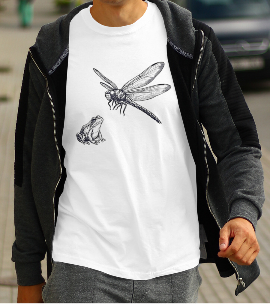 Dragonfly And Frog Wildlife Biology Enthusiasts Nature Lovers T-Shirt