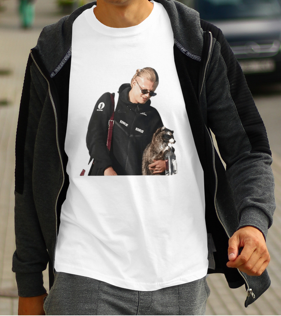 Erling Haaland Raccoon Meme Football KIWI K SPACE Texas T-Shirt