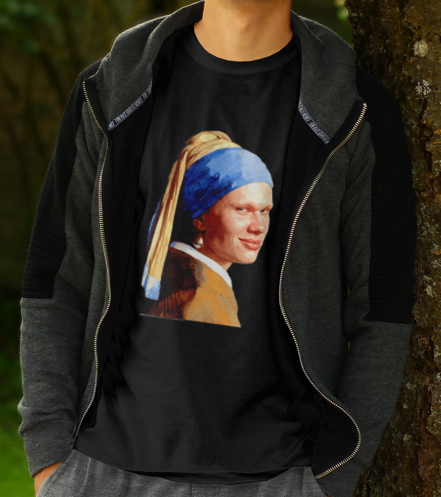 Erling Haaland Girl With A Pearl Earring Football T-Shirt