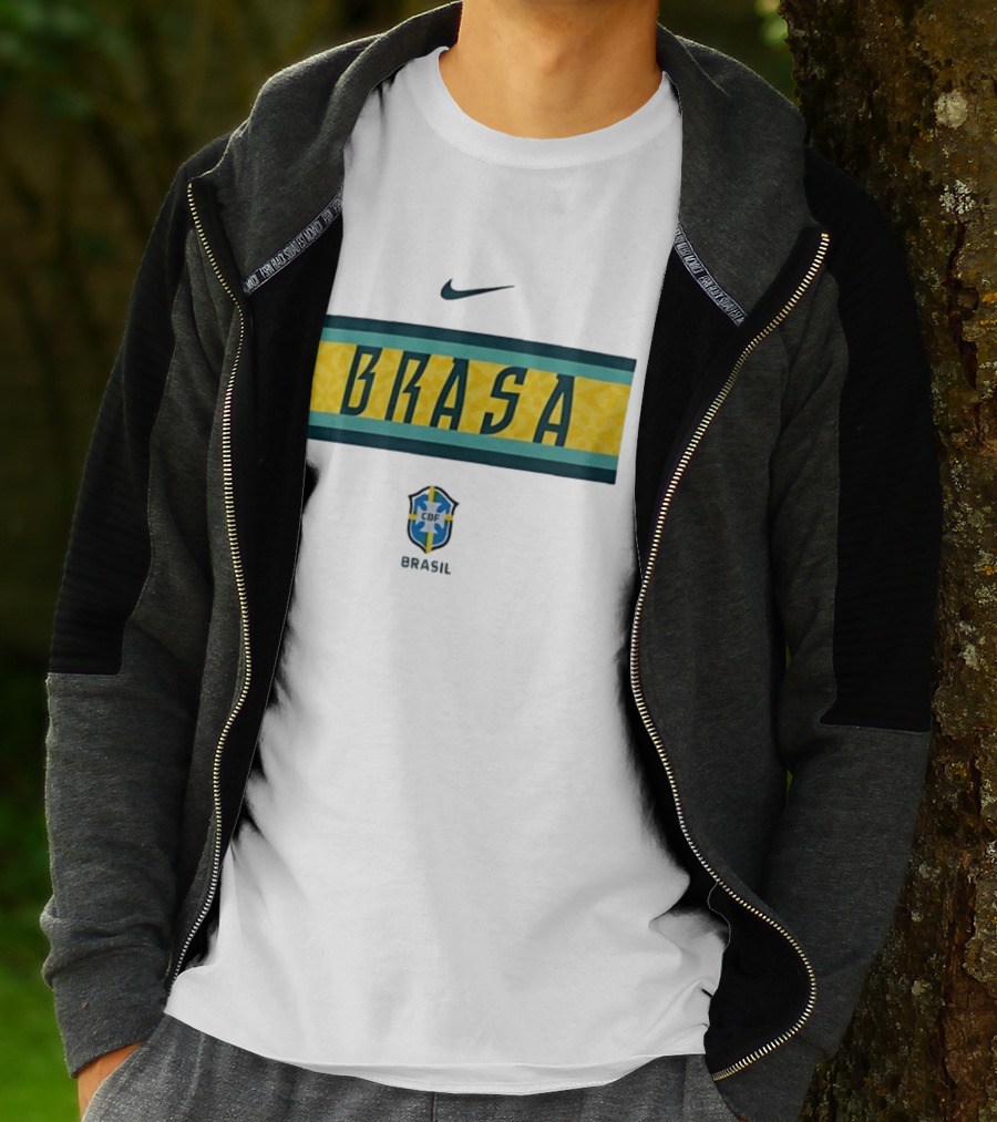 Nike Brasa Brazil CBF Football Crest T-Shirt