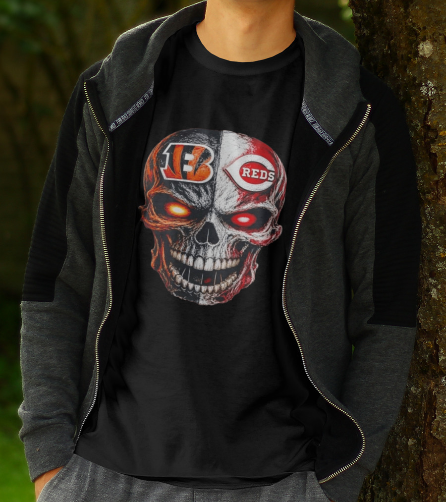 BENGALS REDS Skull Split Face Dual T-Shirt