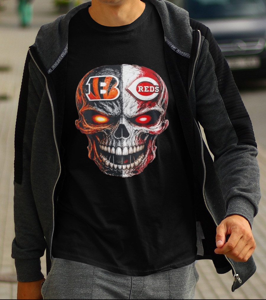 BENGALS REDS Skull Split Face Dual T-Shirt