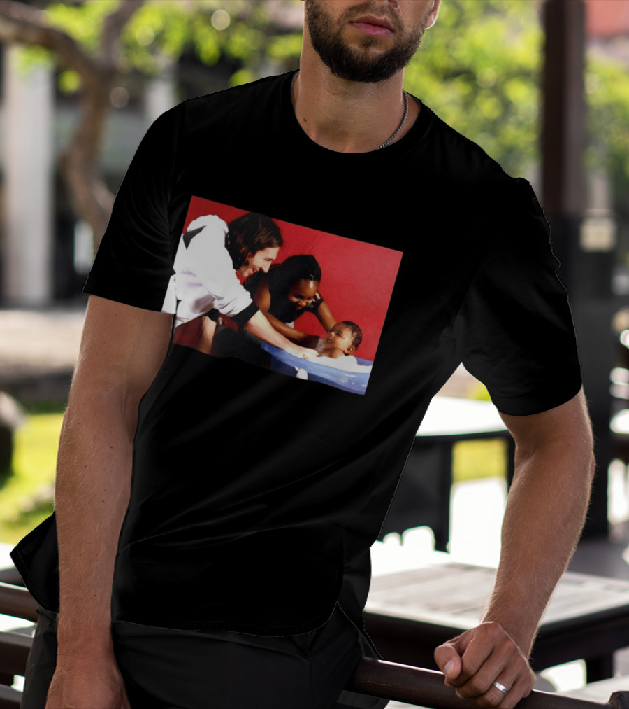 Lionel Messi Bathes Baby Lamine Yamal Legendary Blessing Football Moment T-Shirt