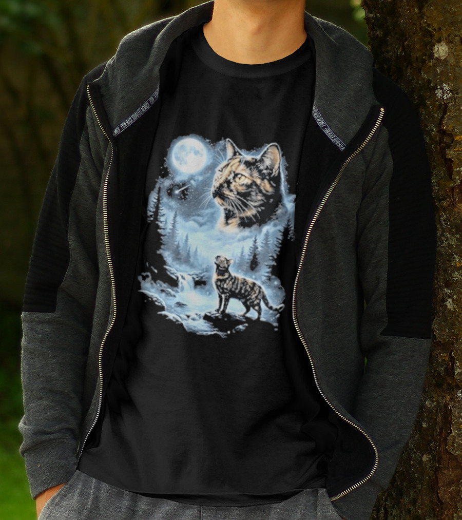 Tabby Cat Howling To The Moon Halloween Forest Scene T-Shirt