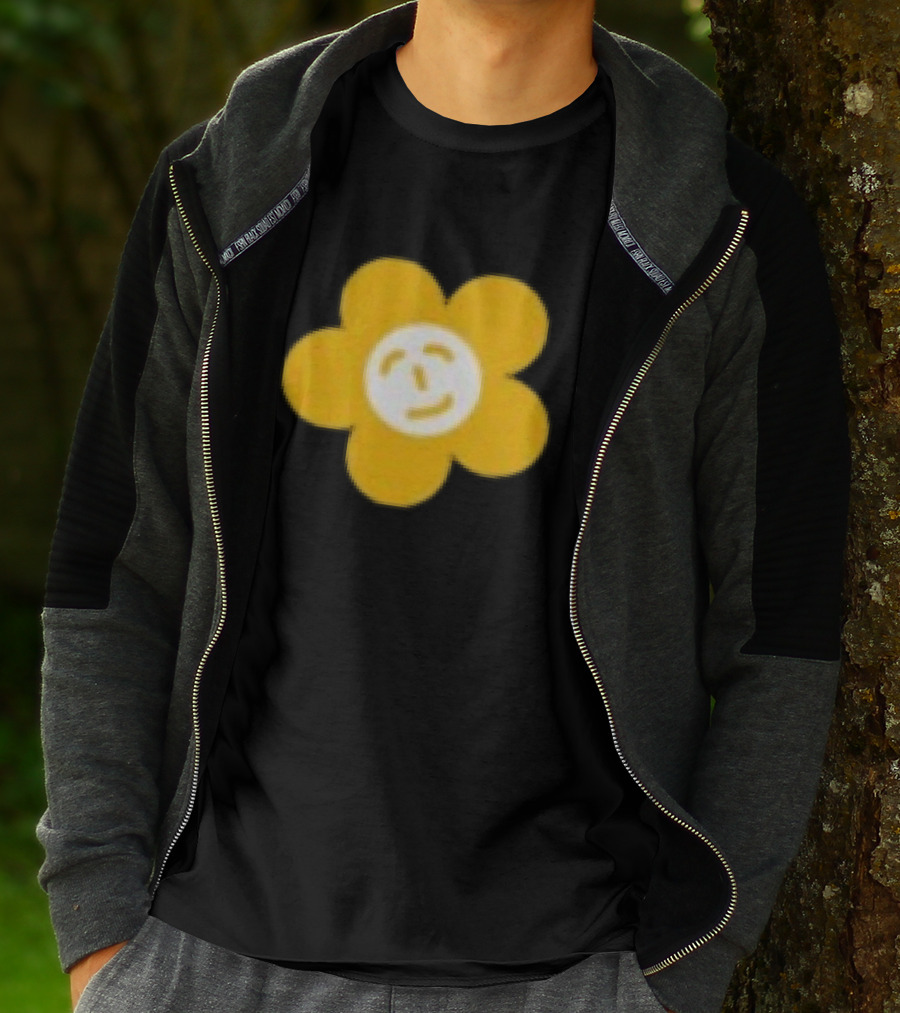 Paperboxmart Store Smiling Yellow Flower Face T-Shirt