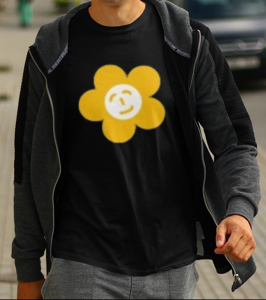Paperboxmart Store Smiling Yellow Flower Face T-Shirt