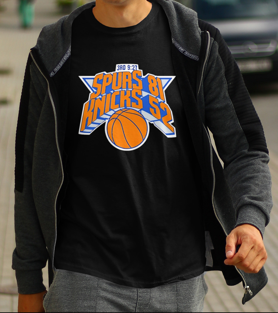 3rd Quarter 9:27 Spurs 81 Knicks 52 T-Shirt